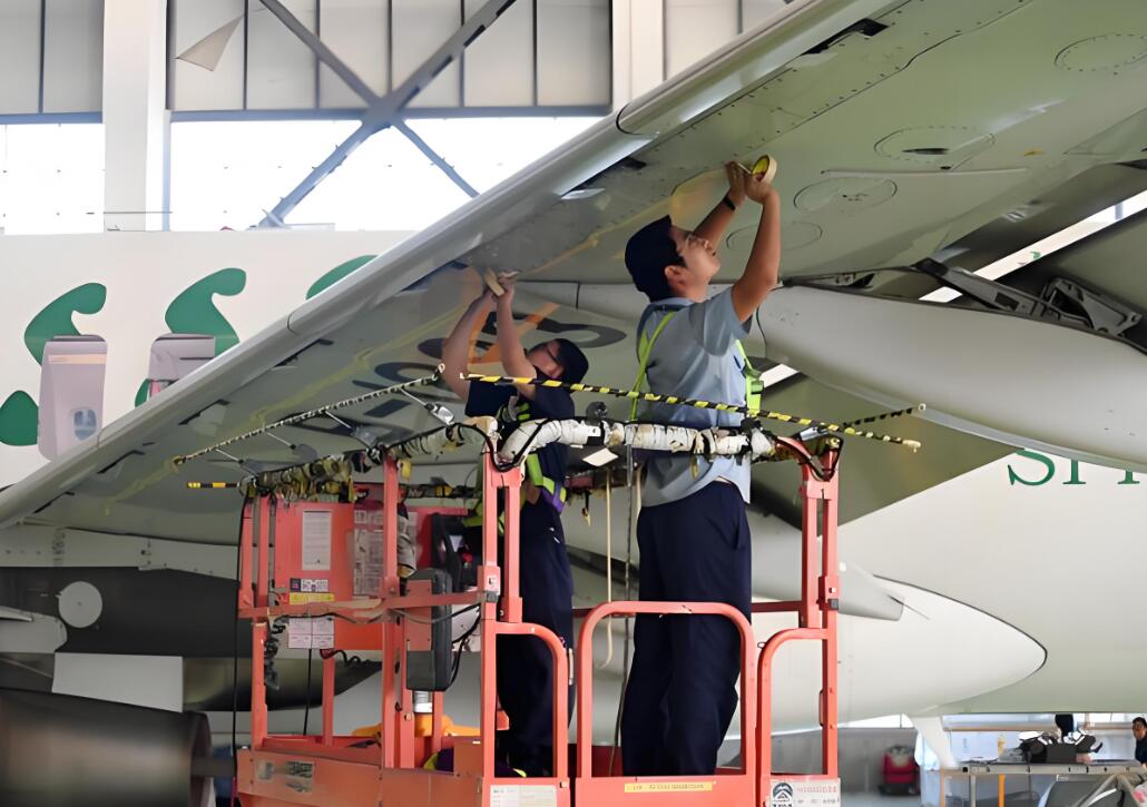 機場高空作業(yè)維修